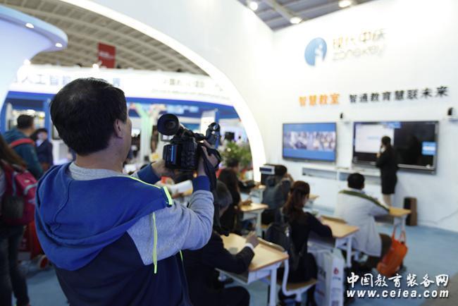 现代中庆 现代中庆